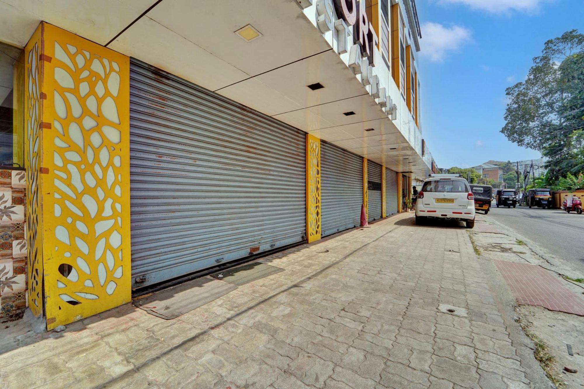 Super Townhouse Ernakulam North Hotel Kochi ภายนอก รูปภาพ