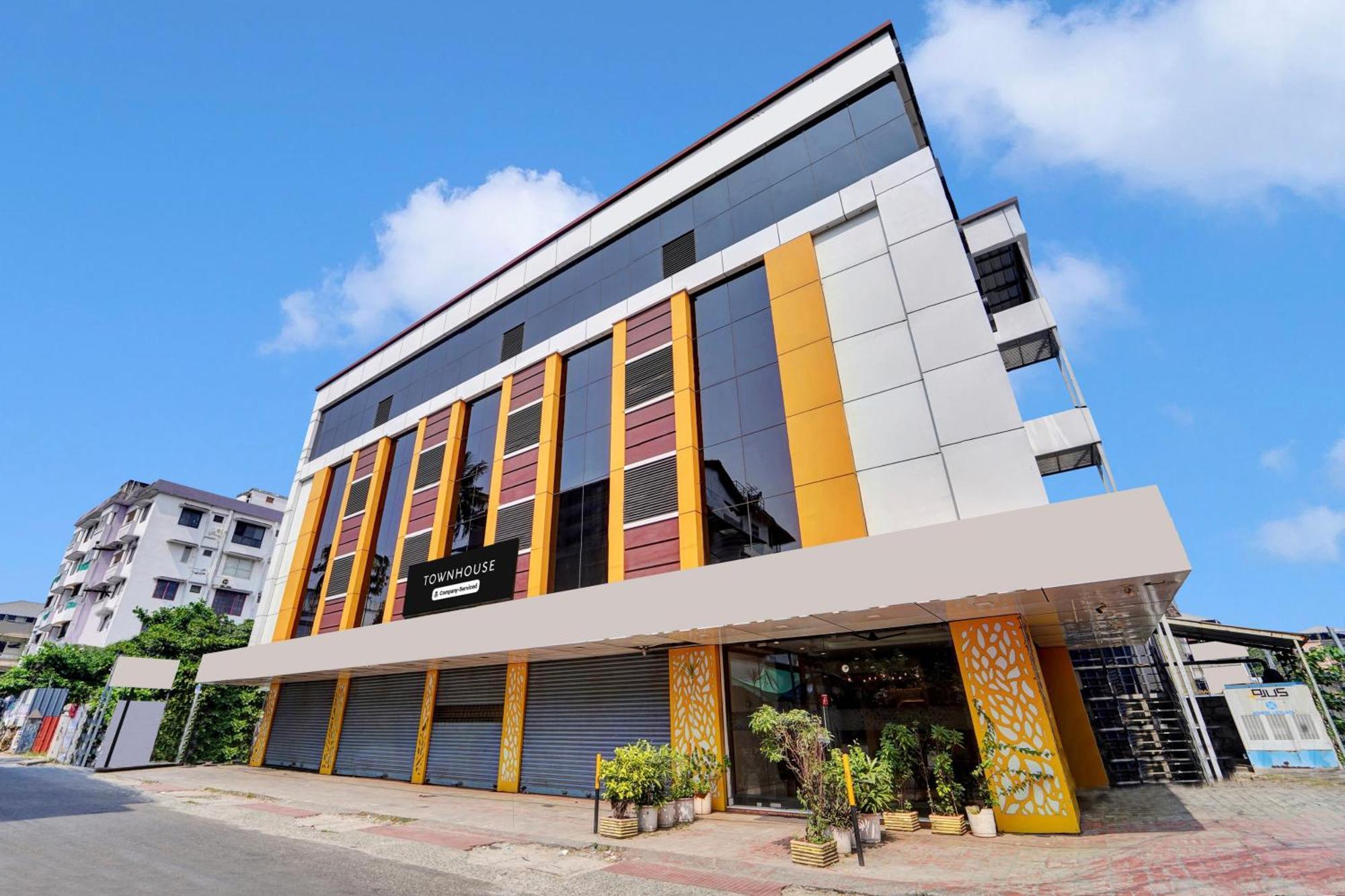 Super Townhouse Ernakulam North Hotel Kochi ภายนอก รูปภาพ