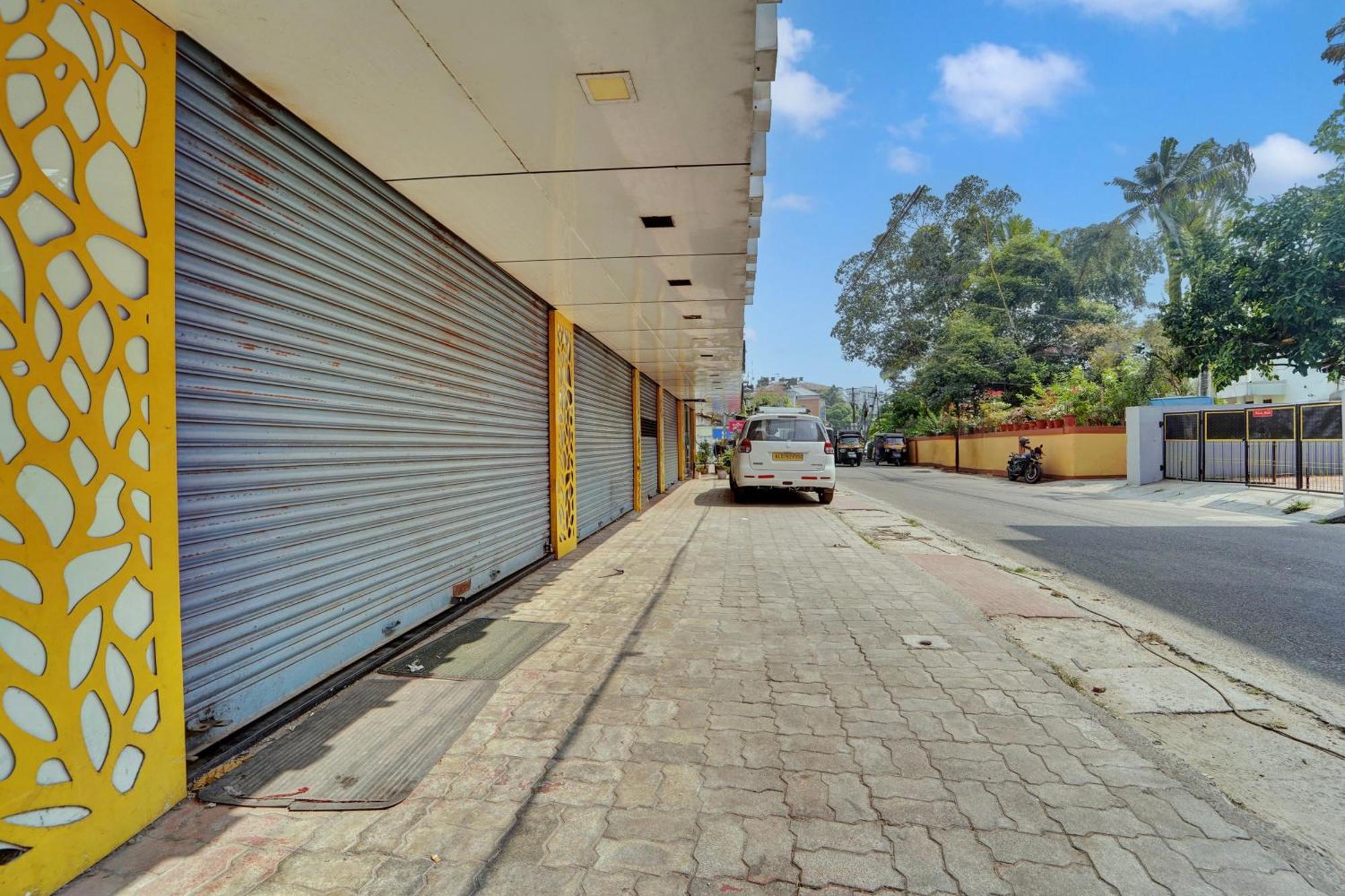 Super Townhouse Ernakulam North Hotel Kochi ภายนอก รูปภาพ