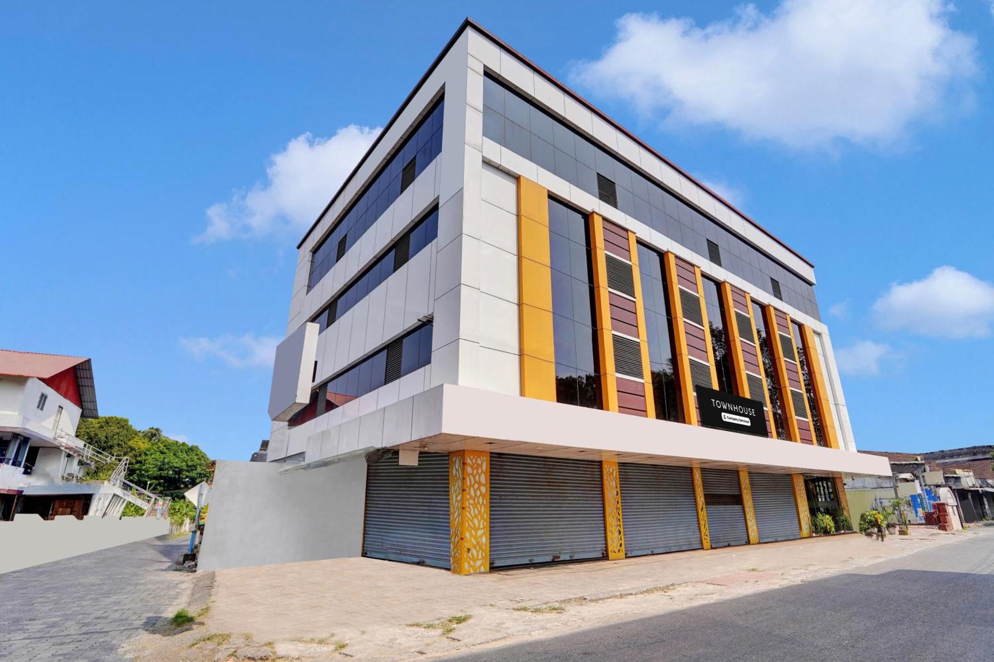 Super Townhouse Ernakulam North Hotel Kochi ภายนอก รูปภาพ